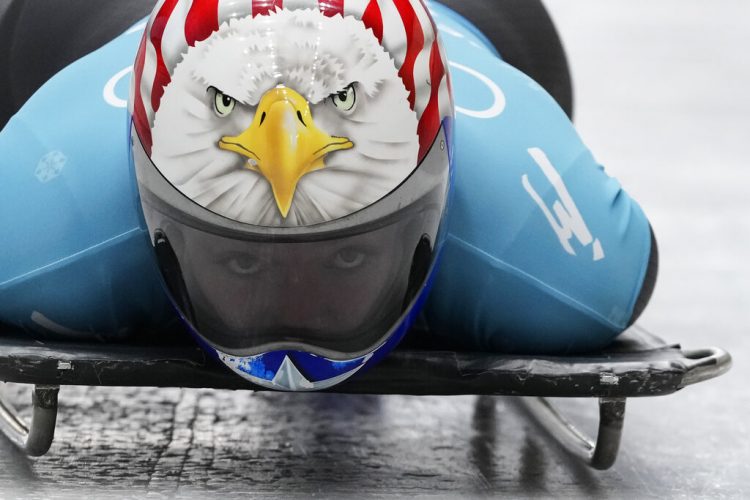 Skeleton's Uhlaender overcomes Olympic challenges once again